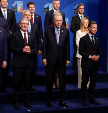 Sánchez al margen de Trump y de los aliados en la cumbre [...]