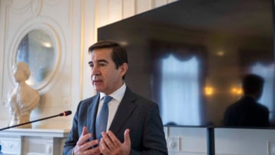 Torres (BBVA) dice que "es urgente" la consolidación bancaria: "El riesgo no está en los bancos demasiado grandes"