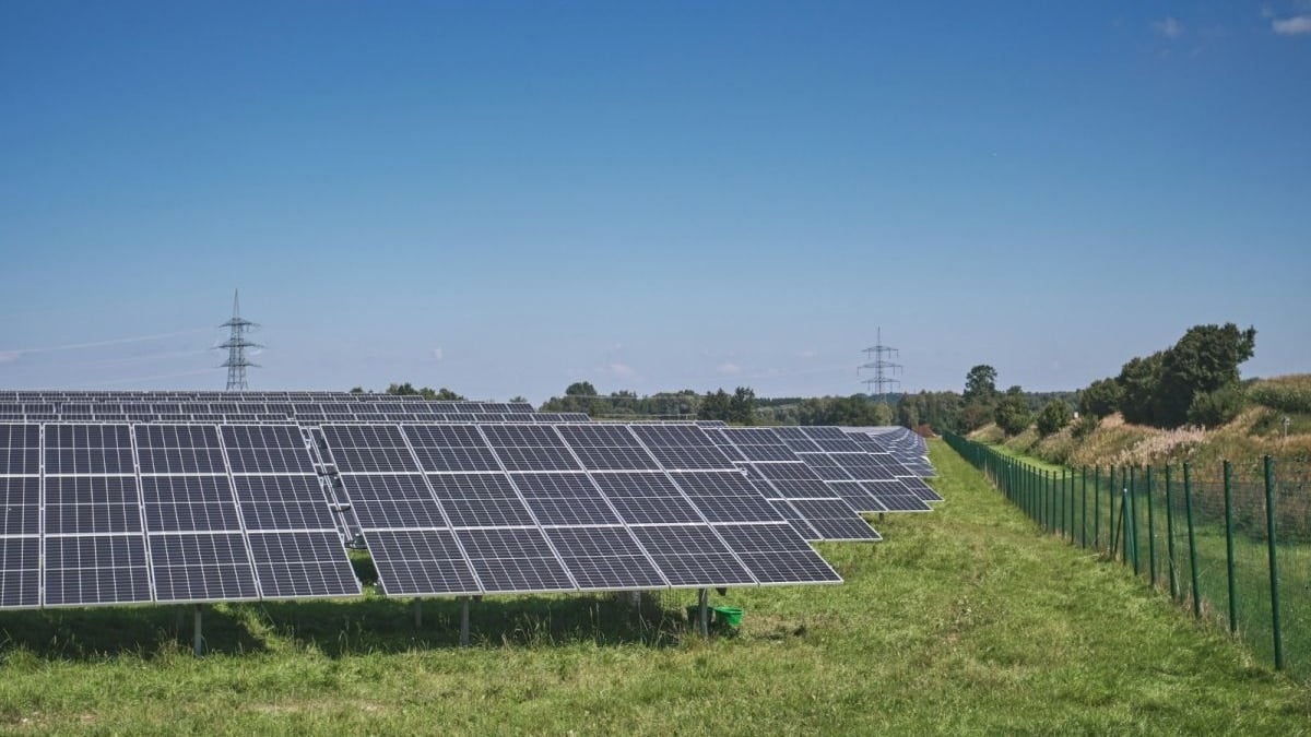 España precisará incorporar entre 3.900 y 5.700 nuevos profesionales en el medio plazo para lograr la transición energética