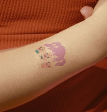ISDIN lanza un tatuaje temporal para niños que reacciona a la exposición [...]