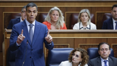Sánchez recurre al 'y tú más' para defenderse del 'caso Cerdán' mientras el PP estalla con gritos de "¡dimisión!"