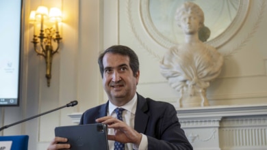 BBVA estudia si sigue adelante con la opa sobre Sabadell o lleva al Gobierno ante el Tribunal Supremo