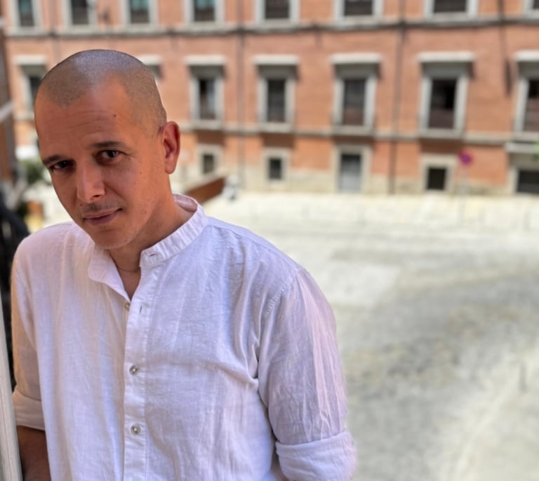 “Los gais occidentales que van a Marruecos en busca de sexo representan la continuación del colonialismo”