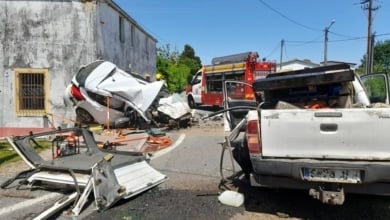 Un muerto y dos heridos en una colisión entre dos coches en Oza-Cesuras (La Coruña)