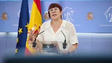 Compromís se divide en el Congreso y su corriente mayoritaria rompe con Yolanda Díaz y Sumar