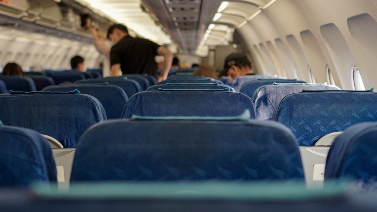 Descubre los efectos negativos que sufre tu piel al subirse a un avión