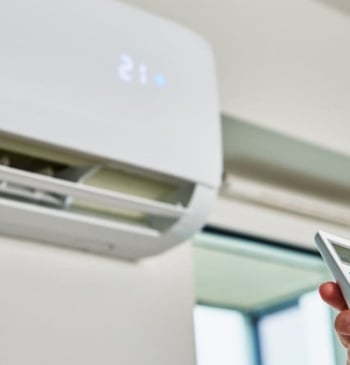 ¿Es mejor dejar todo el día el aire acondicionado encendido o ponerlo [...]