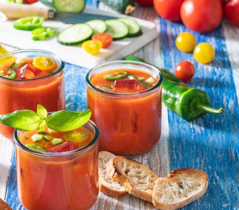 Estos son los alimentos que debes comer para evitar golpes de calor en verano