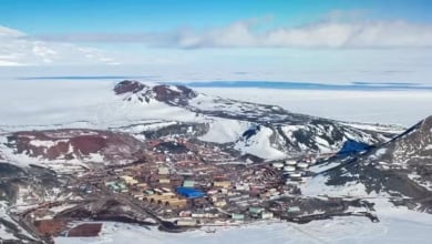 Científicos descubren un mundo perdido a 2 km bajo el hielo de la Antártida
