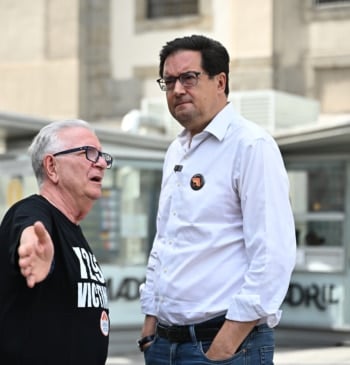 Oscar López pide "meter en la cárcel" al capitán Bonilla tras acusarle [...]