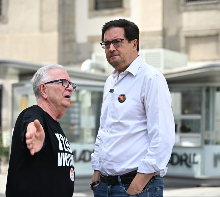 Oscar López pide "meter en la cárcel" al capitán Bonilla tras acusarle de "fantasear" con matar a Sánchez