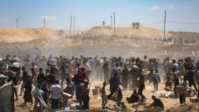 Tropas israelíes matan a al menos 30 gazatíes al atacar puntos de distribución de ayuda en Rafah y Netzarim