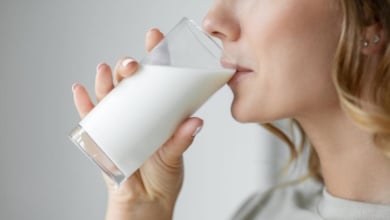 Esto es lo que le ocurre a tu cuerpo si tomas leche todos los días y no es bueno