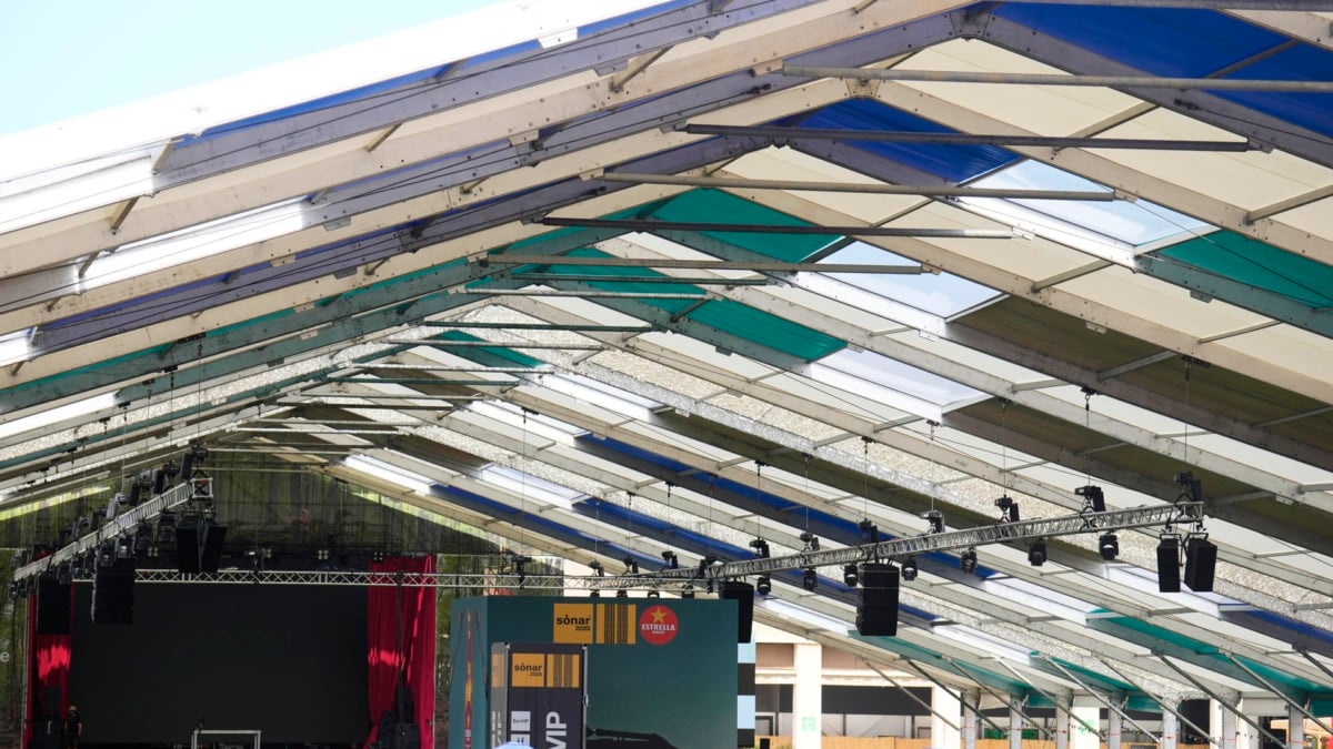 Sónar Barcelona abre este jueves su edición número 32, la más polémica de su historia tras la cuarentena de artistas que han cancelado su presencia en protesta por los vínculos del festival con el fondo KKR, con inversiones en asentamientos en Palestina