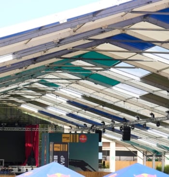 Cancelaciones de artistas y público a la fuga: el Sónar arranca lastrado [...]