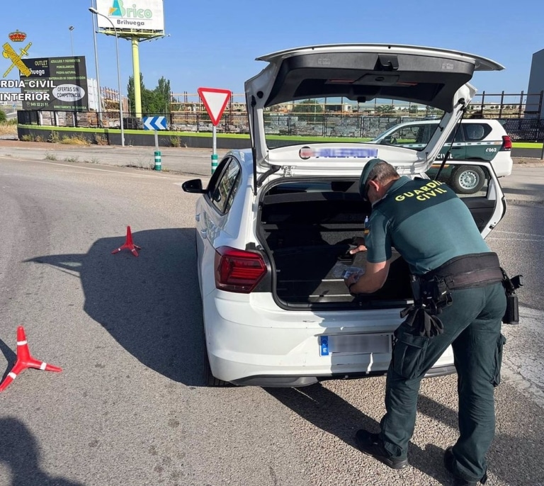 Detenido en Torija con 4 tabletas de hachís y 2.990 euros en efectivo