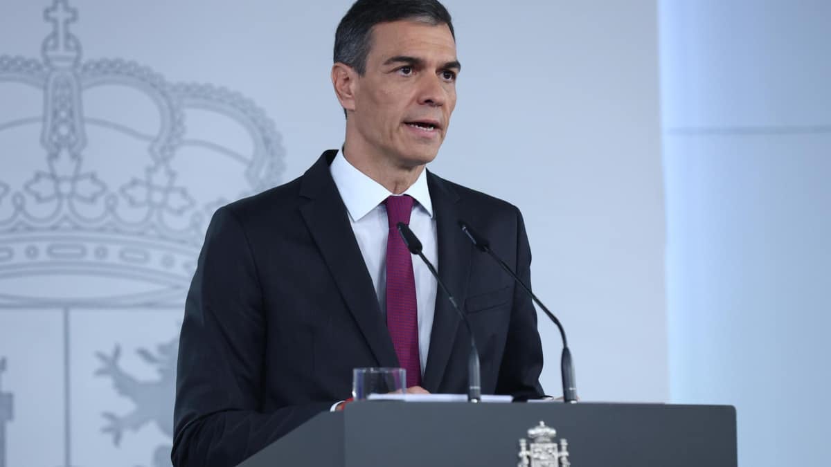 Sánchez, Aznar y una guerra mundial