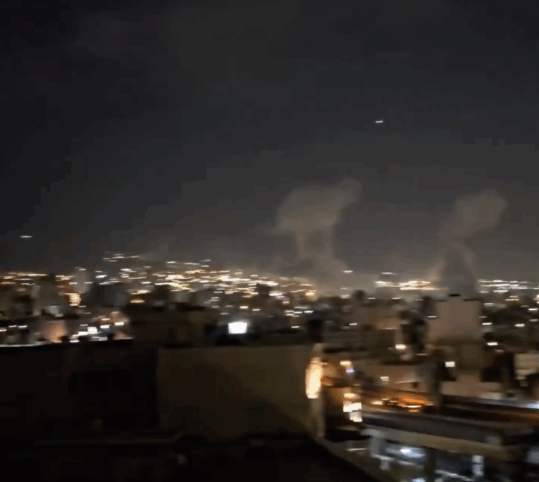 Israel ataca el programa nuclear de Irán y descabeza a su cúpula militar