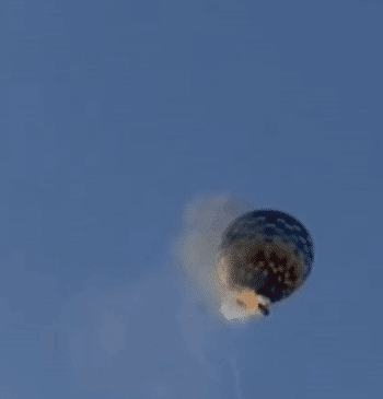 Al menos ocho muertos al caer un globo aerostático con 21 pasajeros [...]