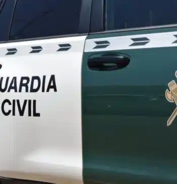 Detenidos dos hermanos por robo de objetos de playa y gafas en [...]