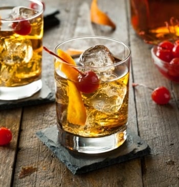 5 bebidas icónicas del cine y la televisión