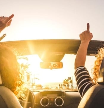 Las multas por conducir en chanclas durante el verano