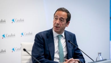 Gortázar, delegado de CaixaBank, señala la vivienda y la deuda pública como los principales desafíos de la economía