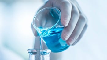 ¿Cómo hacer más sostenibles los detergentes? Descúbrelo de la mano de los expertos