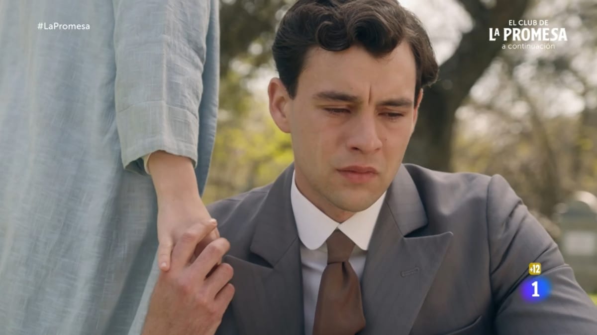 Xavi Lock interpreta a Curro en el episodio 612 de La Promesa, el serial de época que emite La 1 de TVE de lunes a viernes (18.00)