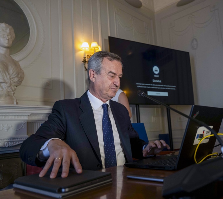 El Sabadell pone el foco en los ahorros de costes de BBVA con la opa tras la decisión del Gobierno