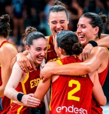 España vence a Chequia y se enfrentará a Francia en semifinales del [...]