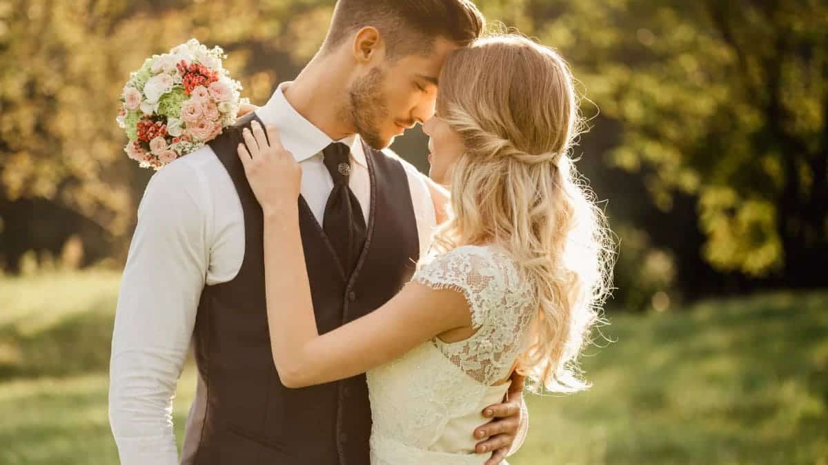 Hacienda avisa: si recibes dinero en tu boda, debes declararlo por ley