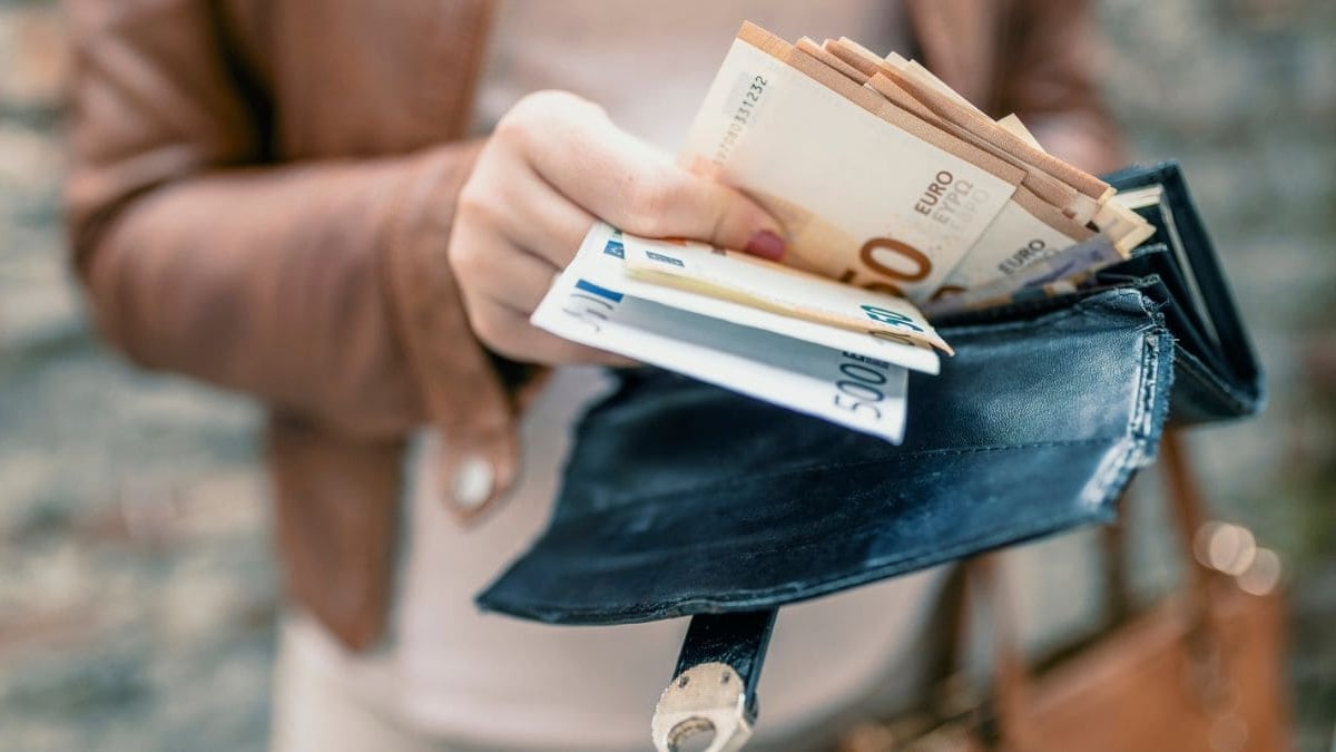 Dinero efectivo viajar