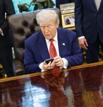Trump y las teorías de la conspiración: ahora da pábulo a la [...]