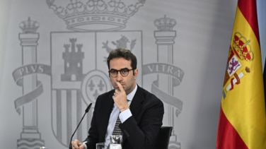 El Gobierno autoriza la opa de BBVA sobre Sabadell a condición de que funcionen por separado tres años