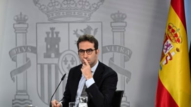 El Gobierno autoriza la opa de BBVA sobre Sabadell a condición de que funcionen por separado tres años