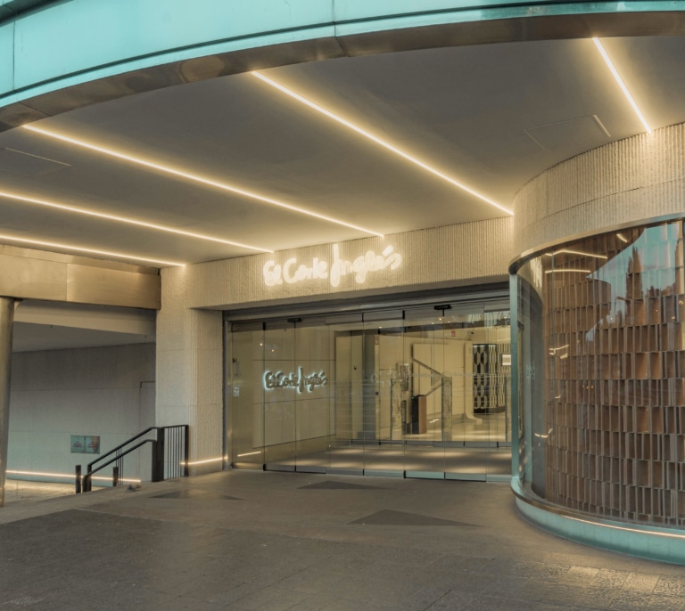 El Corte Inglés eleva su beneficio un 6,7% hasta los 512 millones y vende un 2% más
