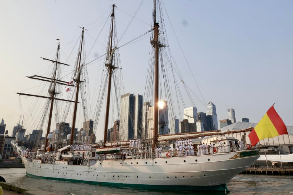 NUEVA YORK, 04/06/2025.- Llegada a Nueva York, EE.UU., del Buque-Escuela de la Armada Juan Sebastián de Elcano, este miércoles. EFE/Casa Real/Francisco Gómez - SOLO USO EDITORIAL/SOLO DISPONIBLE PARA ILUSTRAR LA NOTICIA QUE ACOMPAÑA (CRÉDITO OBLIGATORIO) -