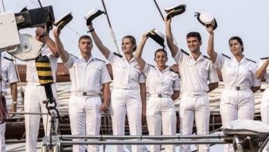 Una princesa en Nueva York: música, bandera y guardias en el Hudson