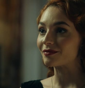 Quién es Sara Font, la actriz que interpreta a Enora en 'La [...]