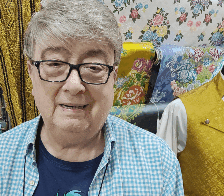 Muere Enrique Marzal, modista de falleras mayores y artistas