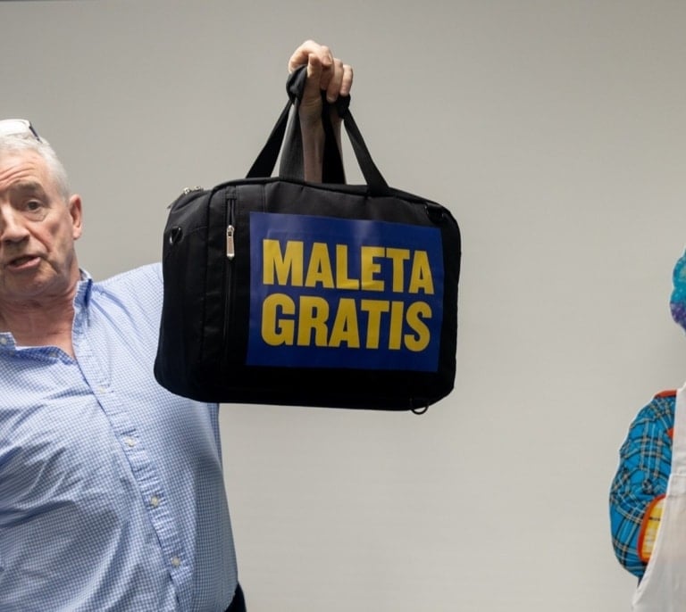 "No estamos aquí para plegarnos ante Ryanair": la Eurocámara reafirma el derecho a volar con maleta de mano sin sobrecoste