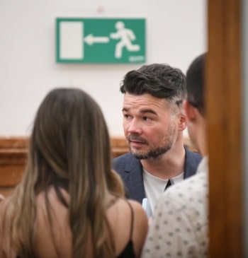 Rufián, tras reunirse con Sánchez: "Le he visto tocado. No sé cuánto [...]
