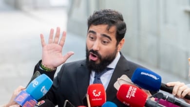 Una hija de Pedro Sánchez tendrá que declarar como "testigo-perjudicada" en un juicio de Alvise