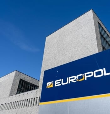 "Un grave incidente de seguridad" y el puesto de un policía rumano: [...]