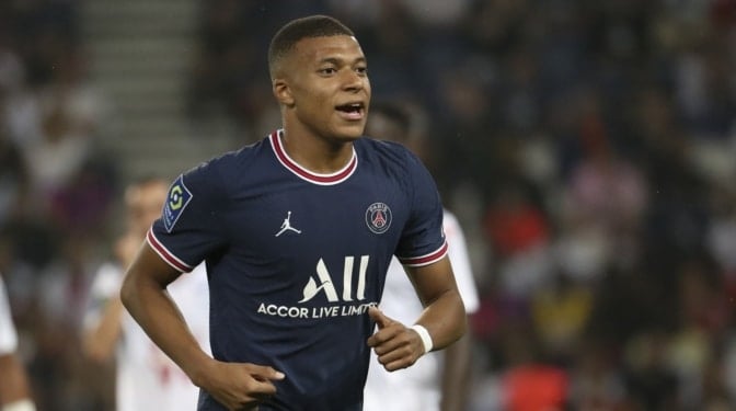 Mbappé denuncia al PSG por acoso moral tras ser apartado del primer equipo en 2023