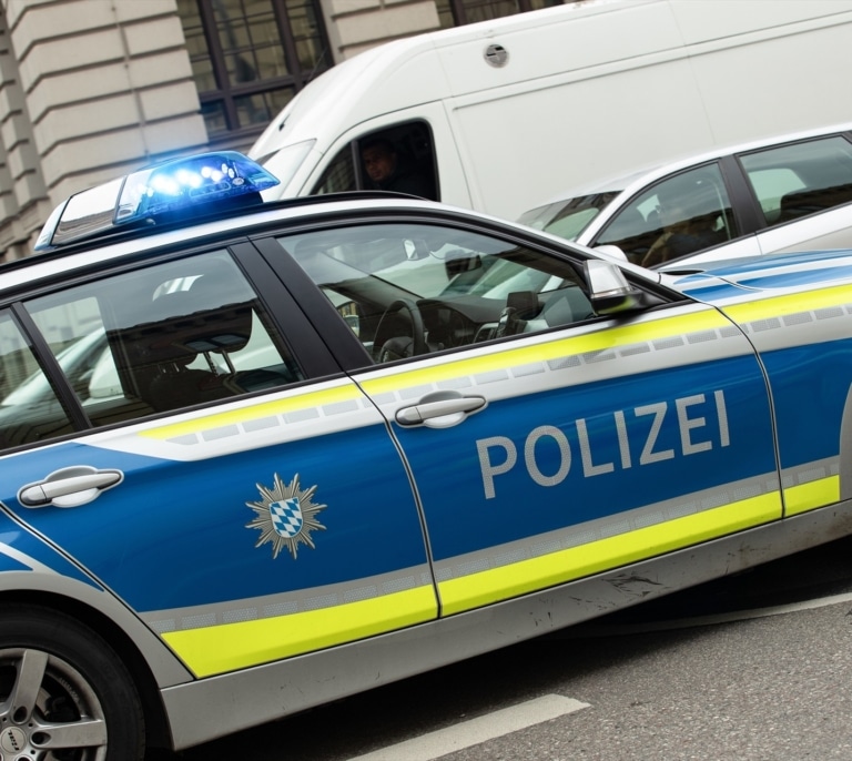Retiran carnet a conductor en Böblingen por velocidad excesiva y temeridad al volante