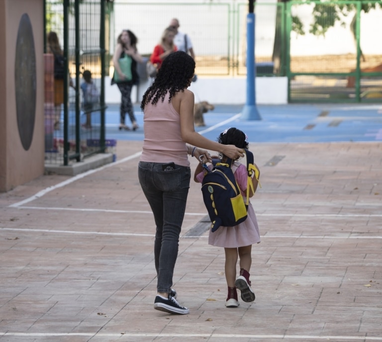 Detenida una mujer en Torrent por abofetear a la profesora de su hija
