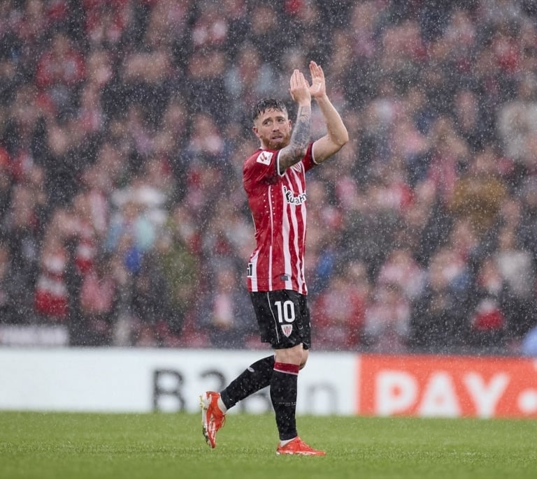 Iker Muniain cuelga las botas y será entrenador del CD Derio tras su retiro