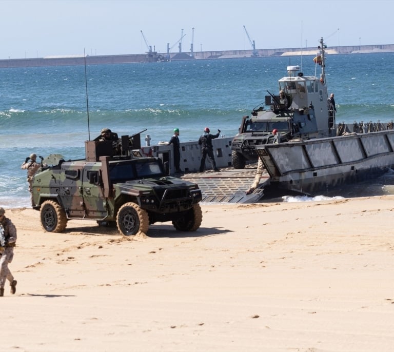 Dos militares procesados por la muerte de dos soldados en unas maniobras son cesados